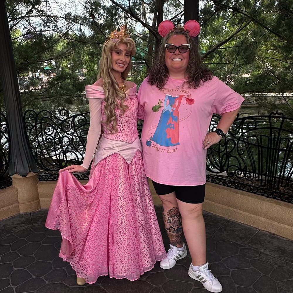 Meet your Posher, Mae